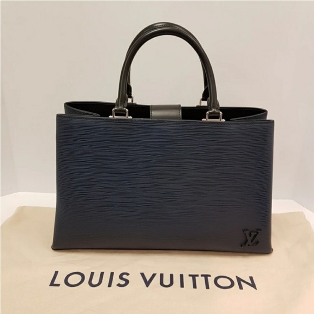 Authentic Louis Vuitton kleber MM